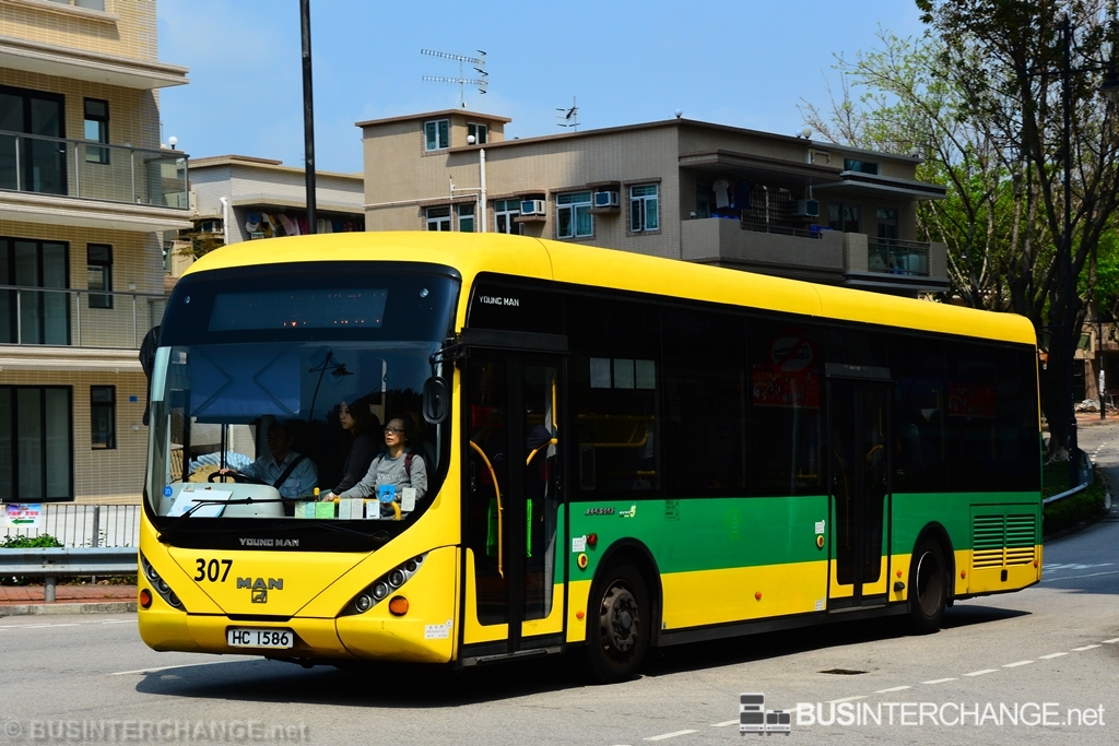 Youngman JNP6122GR (307 / HC1586 on Route NR330)