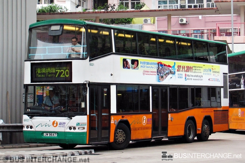 Neoplan Centroliner (6021 / JW9647 on Route 720)