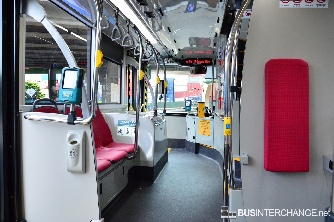 MAN ND323F (A95) (Interior: Lower-deck Front)