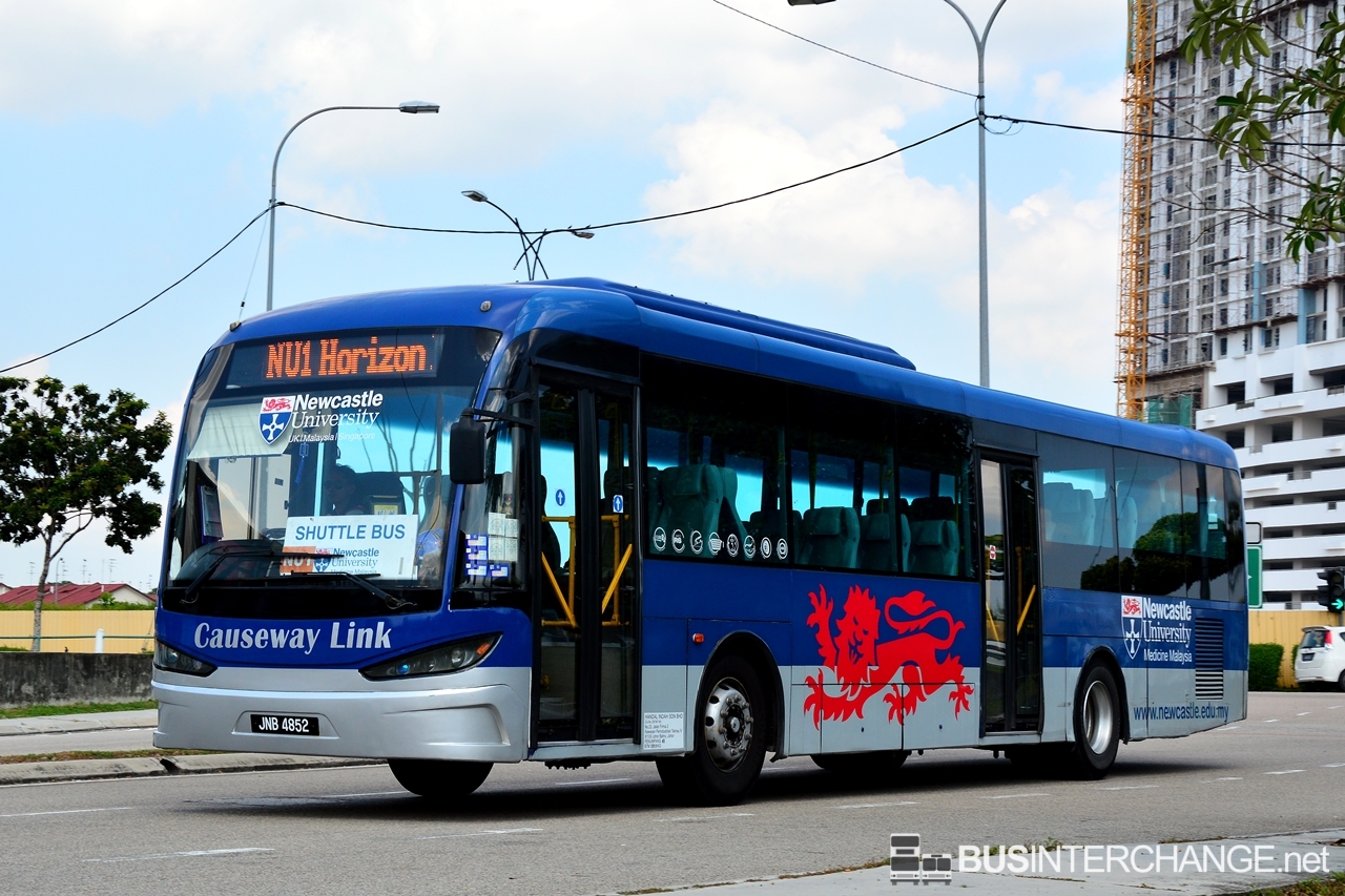 A Sksbus SA12-300 (JNB4852 ) operating on Causeway Link bus service NU1