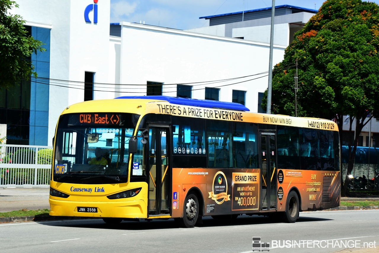 A Sksbus SA12-300 (JNH2559) operating on Causeway Link bus service CW3