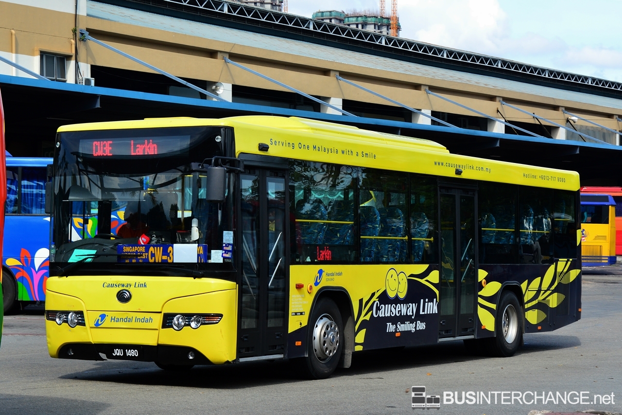 A Yutong ZK6118HG (JQU1480) operating on Causeway Link bus service CW3E