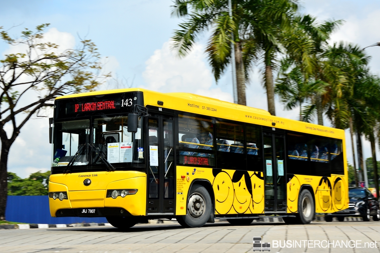 A Yutong ZK6118HG (JRJ7807) operating on Causeway Link bus service IP