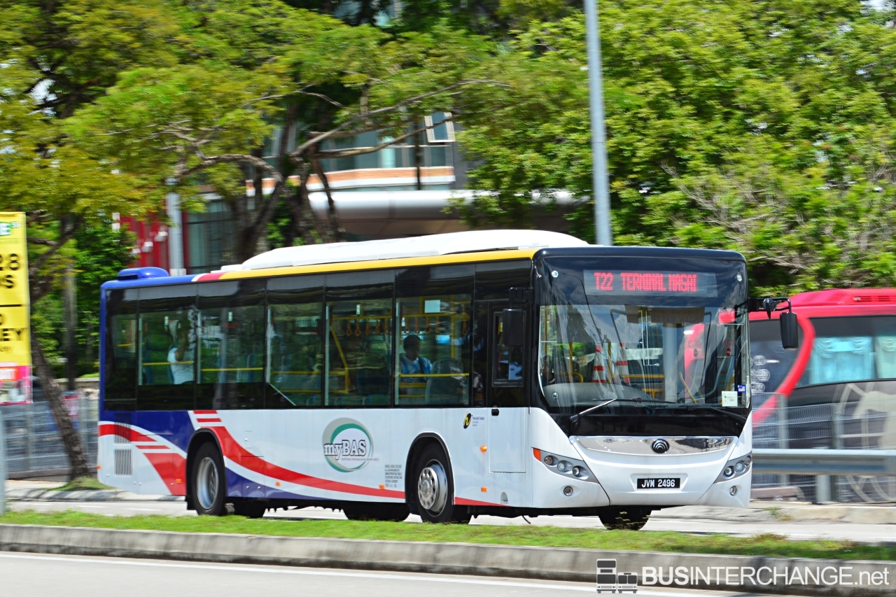 A Yutong ZK6126HG (JVM2496) operating on Causeway Link bus service T22
