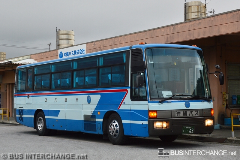 Mitsubishi Fuso Aero Bus (æ²–ç¸„ 22 ã   69)