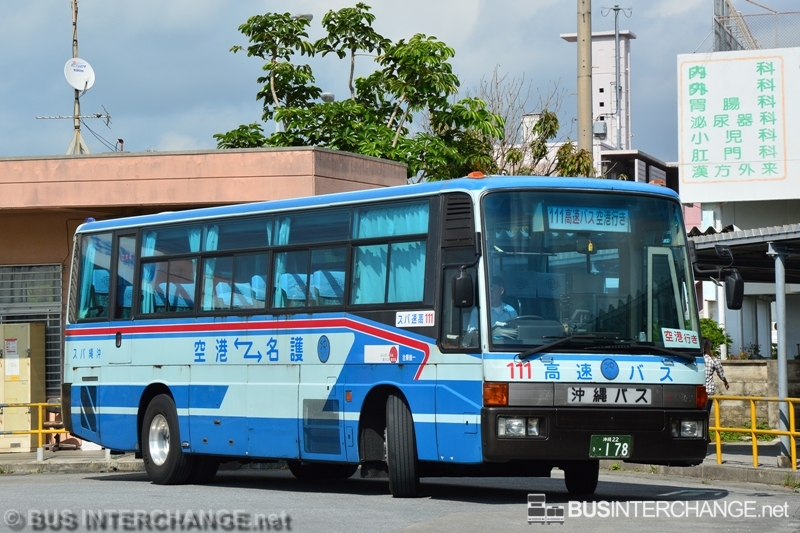 Mitsubishi Fuso Aero Bus (æ²–ç¸„ 22 ã  178)