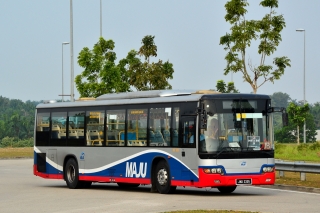 JNX3335 - Sundown Marathon 2015 Shuttle Bus