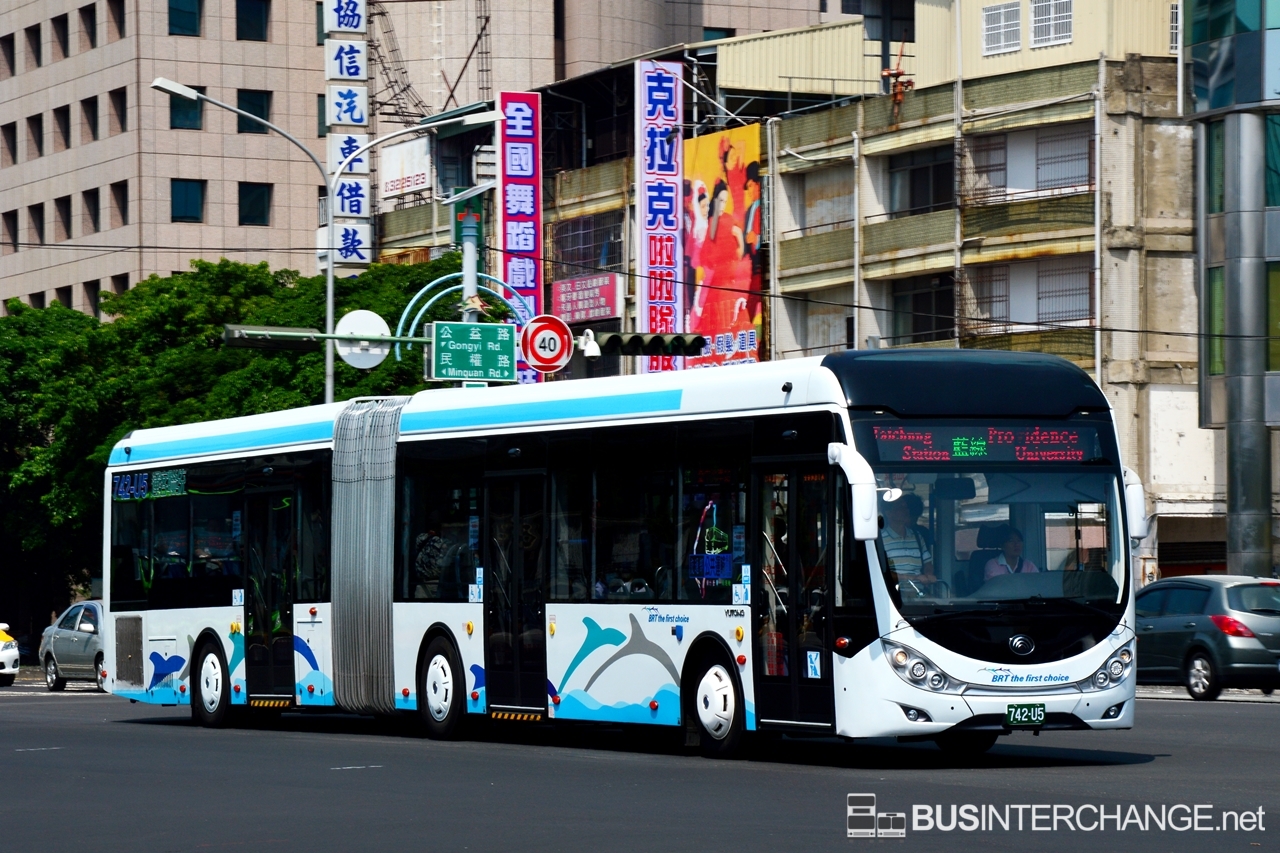 Yutong ZK6180HGC (742-U5 - Blue Line)