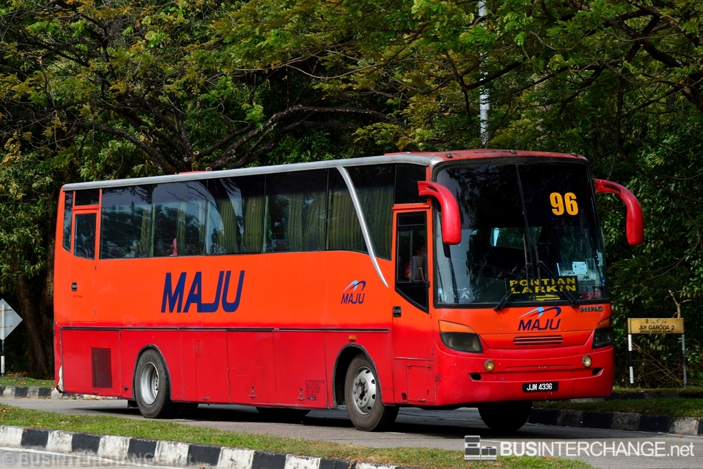 A Hino AK1JRKA (JJM4336) operating on Maju bus service 96