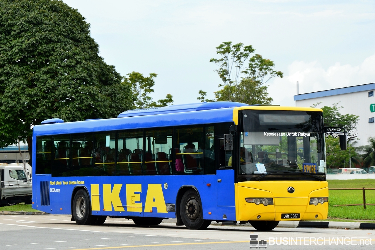 A Yutong ZK6118HG (JQR3237) operating on Causeway Link bus service CW7
