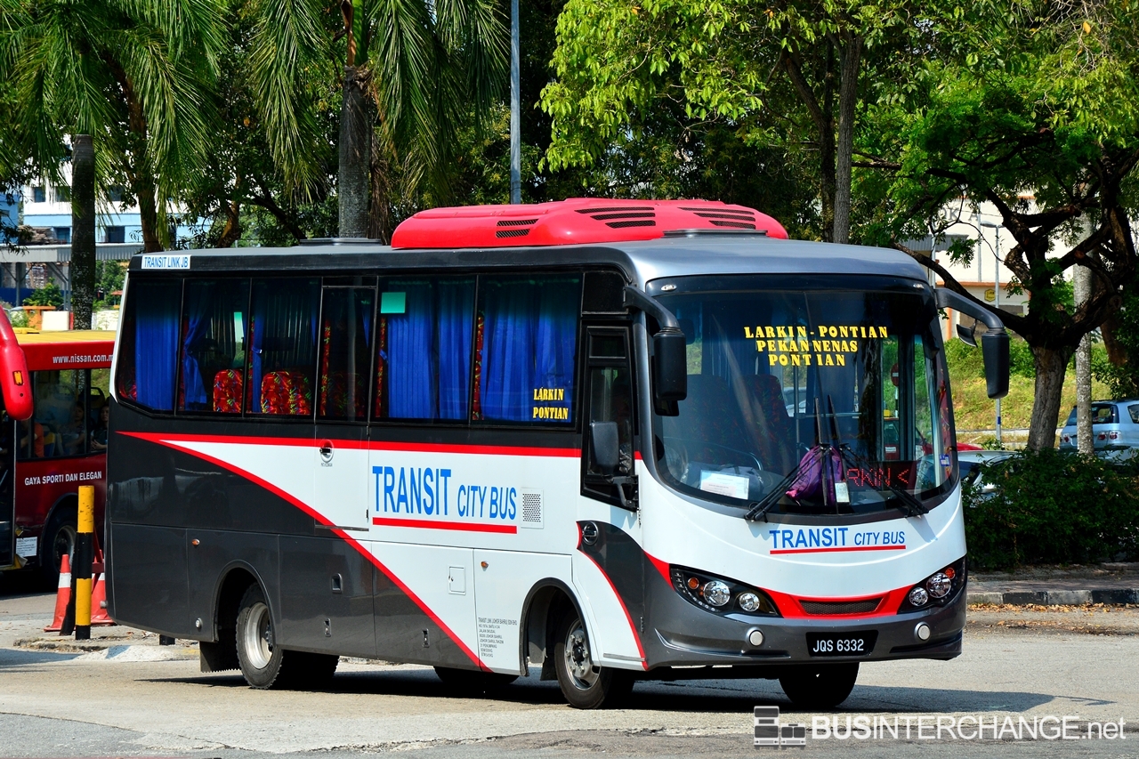 A Hino XZU720R (JQS6332) operating on City Bus bus service 3