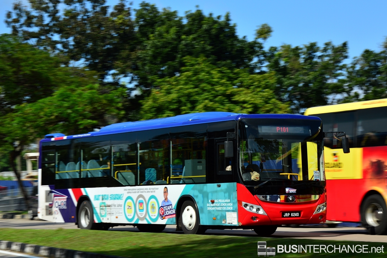 A Yutong ZK6126HG (JRP6240) operating on Causeway Link bus service P101