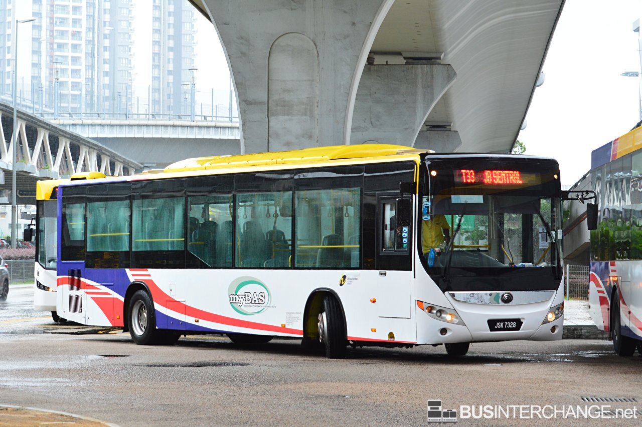 A Yutong ZK6128HG (JSK7328) operating on Causeway Link bus service T33