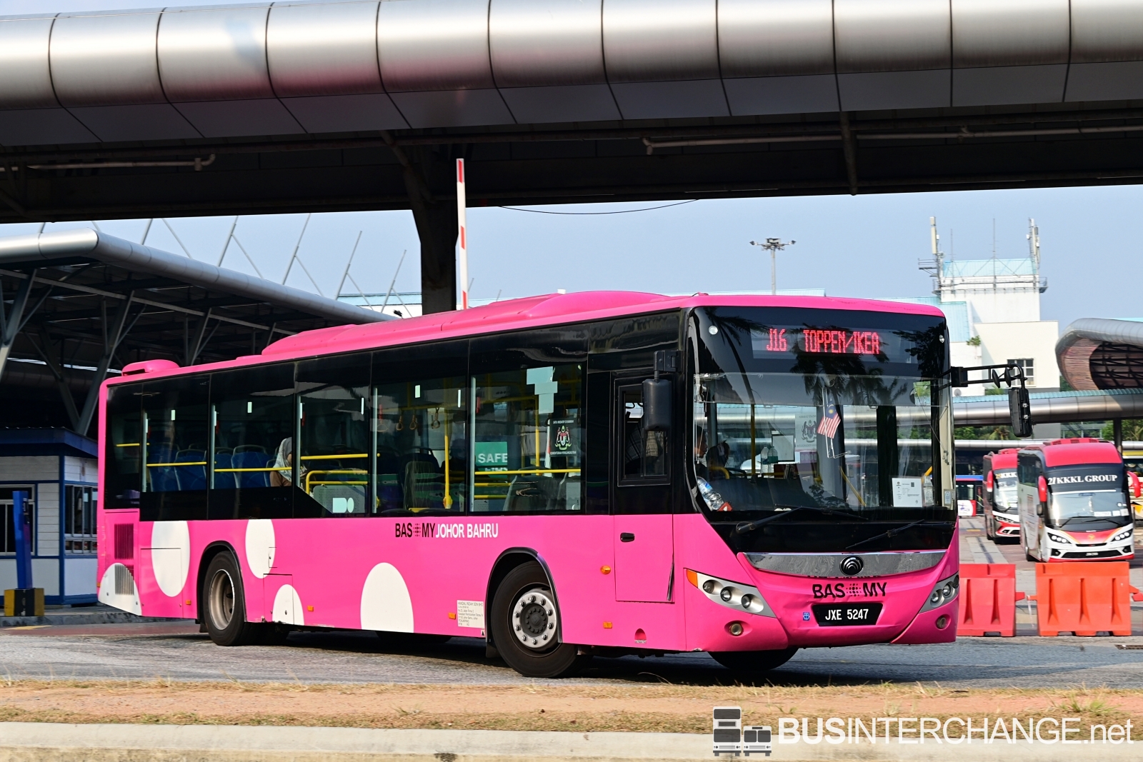 Yutong ZK6126HG (JXE5247 - J16)