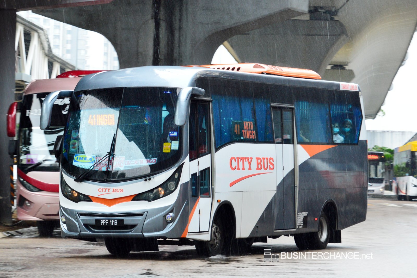 A Hino XZU720R (PPF1116) operating on City Bus bus service 41