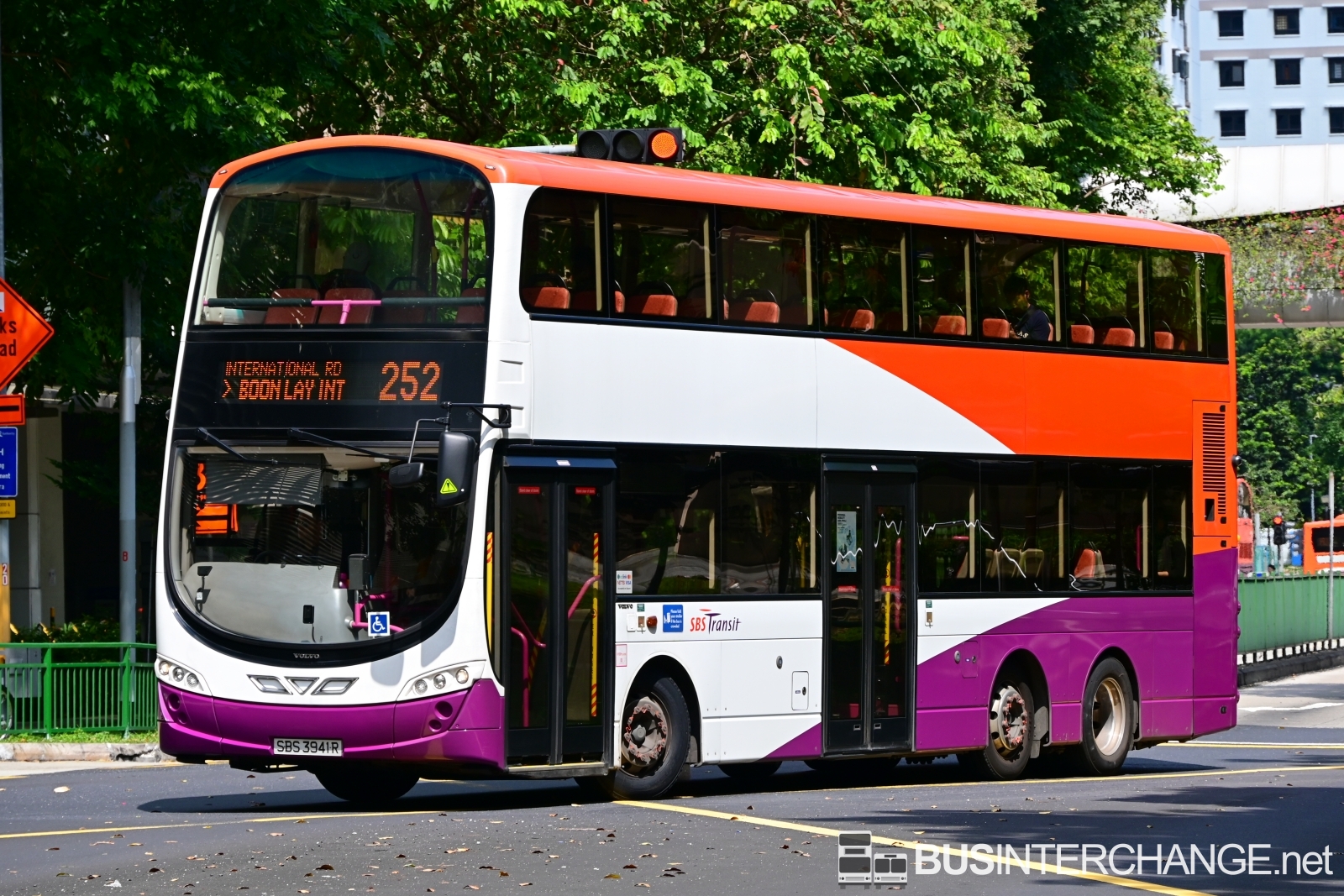 Volvo B9TL (SBS3941R - 252)