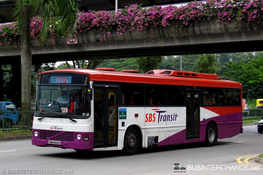 A Volvo B10M (Mark III) (SBS653S) operating on SBS Transit bus service 170X