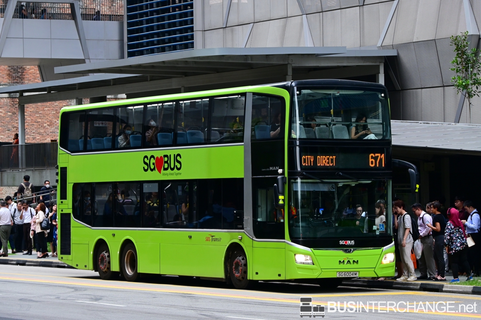 The MAN ND323F (A95) with Gemilang Coachworks bodywork (SG6004M) is seen on SBS Transit Bus Service 671.