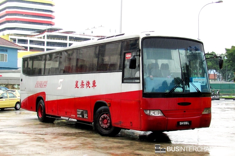 A Scania K114IB (SH106L) operating on Singapore-Johore Express bus service SJE