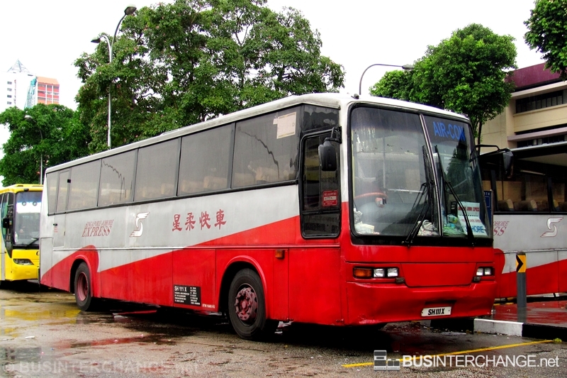 A Mercedes-Benz OHL1627/63 (SH111X) operating on Singapore-Johore Express bus service SJE