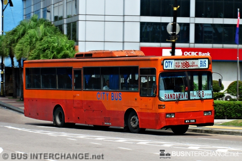A Mercedes-Benz OH1318 (WFH3566) operating on City Bus bus service 188