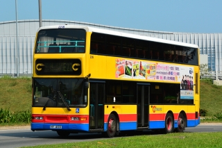 2218 / HY4120 on Route E22