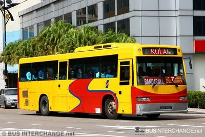 Bus 7 - S&S International Nissan Diesel JP251 (BHR8512)