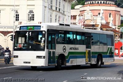 Bus 41 - Metrobus Nationwide Nissan Diesel JP251 (BHT7822)