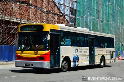 Bus 7 - S&S International Nissan Diesel JP251 (BHY5490)