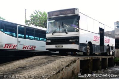 CBA5807 - Bee Huat Mercedes-Benz OF1415/51