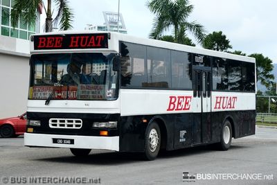 CBD9346 - Bee Huat Mercedes-Benz OF1415/51