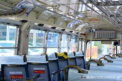 Interior - Okinawa Bus Mitsubishi Fuso MP117K