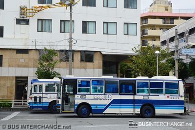 Okinawa Bus Mitsubishi Fuso MP117K