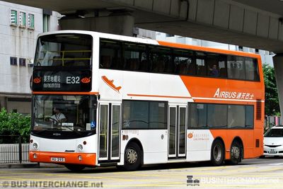 HU 295 · E32