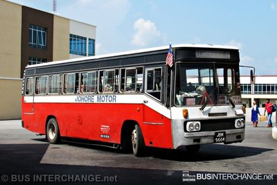 Bus 56 - Johore Motor Hino AK176K (JBM9004)