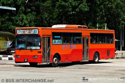 JEF4817 - Transit Link JB Mercedes-Benz OH1318