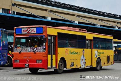Bus 2 - Transit Link JB Mercedes-Benz OH1318 (JEM5258)