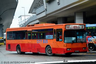 Bus 123 - Transit Link JB Scania L113CRL (JFB1942)