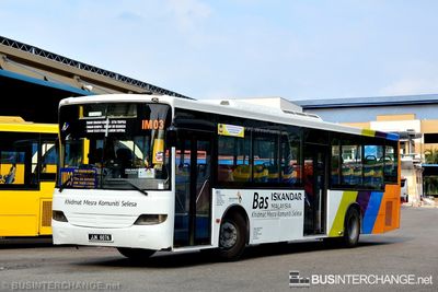 Bus IM03 - Causeway Link Mercedes-Benz CBC1725 (JJK6074)