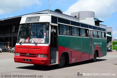 Renggam Bus Company