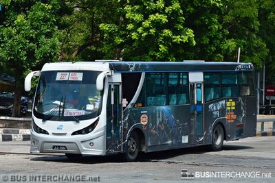 Bus 227 - Maju Hino AK1JRKA (JLA2584)