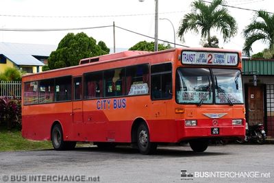 Bus 2 - Transit Link JB Mercedes-Benz OH1318 (JND7479)