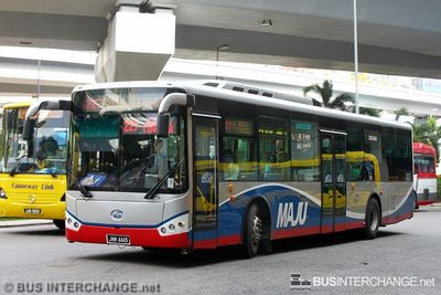 Bus 227 - Maju Bonluck JXL6116 (JNM4445)