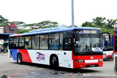 Bus P103 - Maju Higer KLQ6128G (JPX9230)