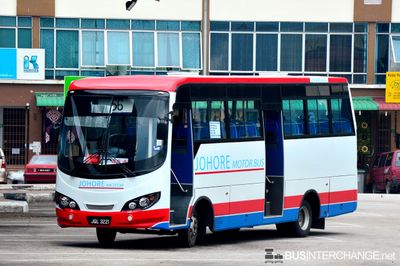 Bus 56 - Johore Motor Hino XZU720R (JQL3221)