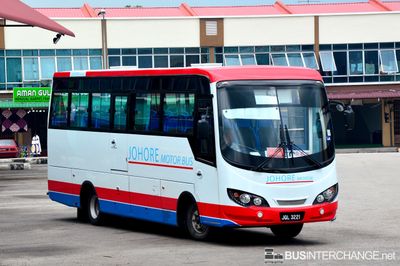 Bus 56 - Johore Motor Hino XZU720R (JQL3221)