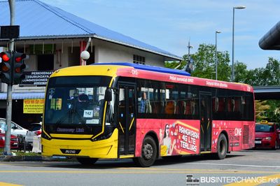 Bus T42 - Causeway Link Sksbus C6 (JRU2142)