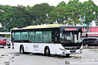 Bus T13 - BAS.MY Melaka Yutong ZK6126HG (JSK7317)