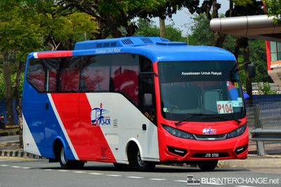 Bus P104 - Mayang Sari Hino XZU720R (JTB5700)