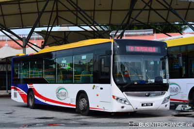 Bus T30 - Causeway Link Yutong ZK6126HG (JVM7136)